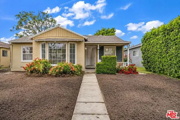 6531 Hayvenhurst Avenue, Los Angeles, CA 91406