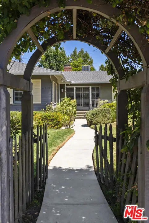 4718 Columbus Avenue, Sherman Oaks, CA 91403 - #2