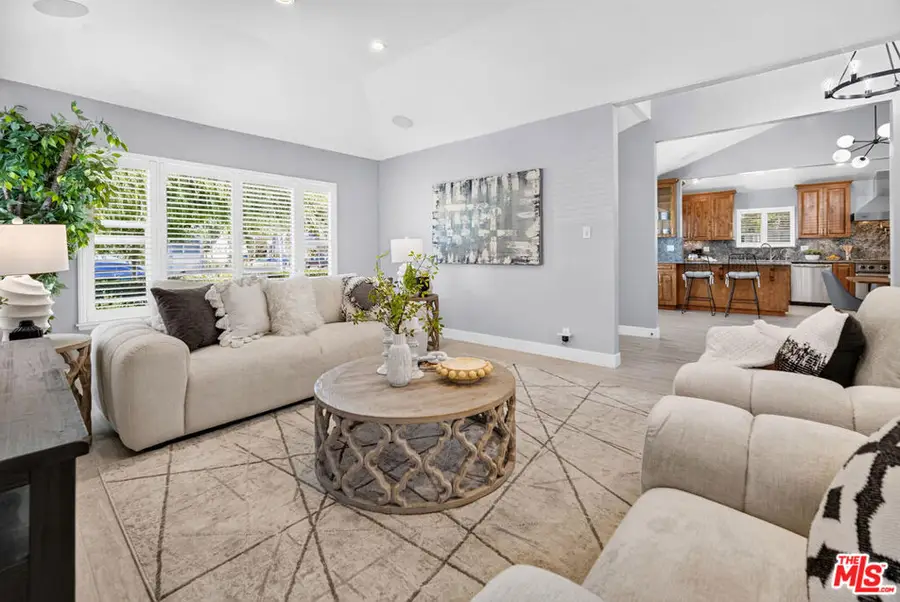 3002 S Beverly Drive, Los Angeles, CA 90034 - #3