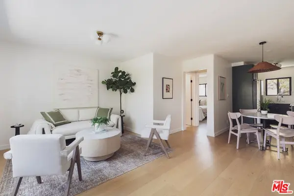 4412 Finley Avenue #2, Los Angeles, CA 90027