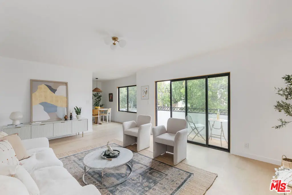 4412 Finley Avenue #5, Los Angeles, CA 90027 - #1