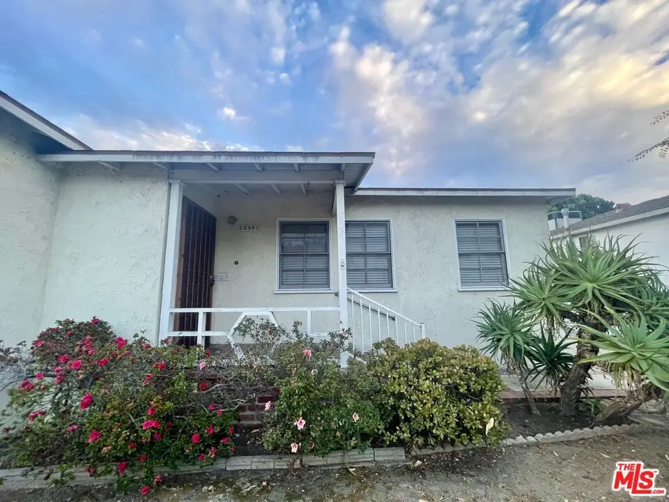 854 Rose Avenue, Venice, CA 90291 - #1