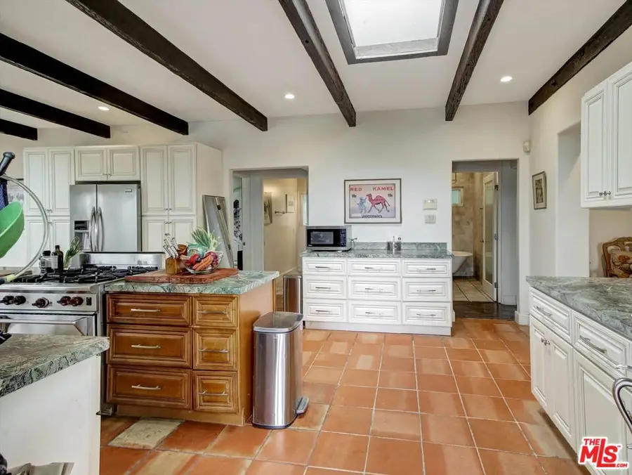2007 Barcelona Drive, Los Angeles, CA 90046 - #2