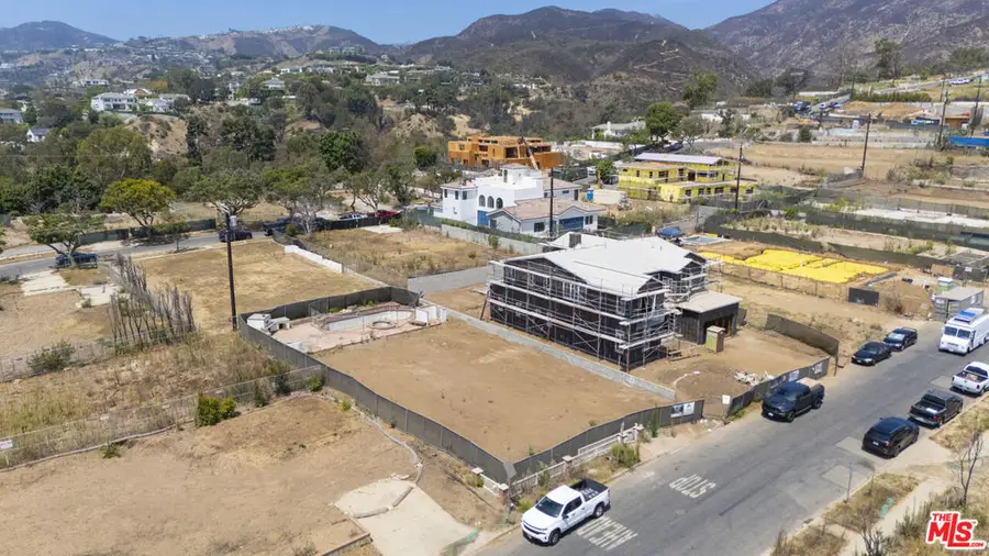 1115 Via De La Paz, Pacific Palisades, CA 90272 - #2