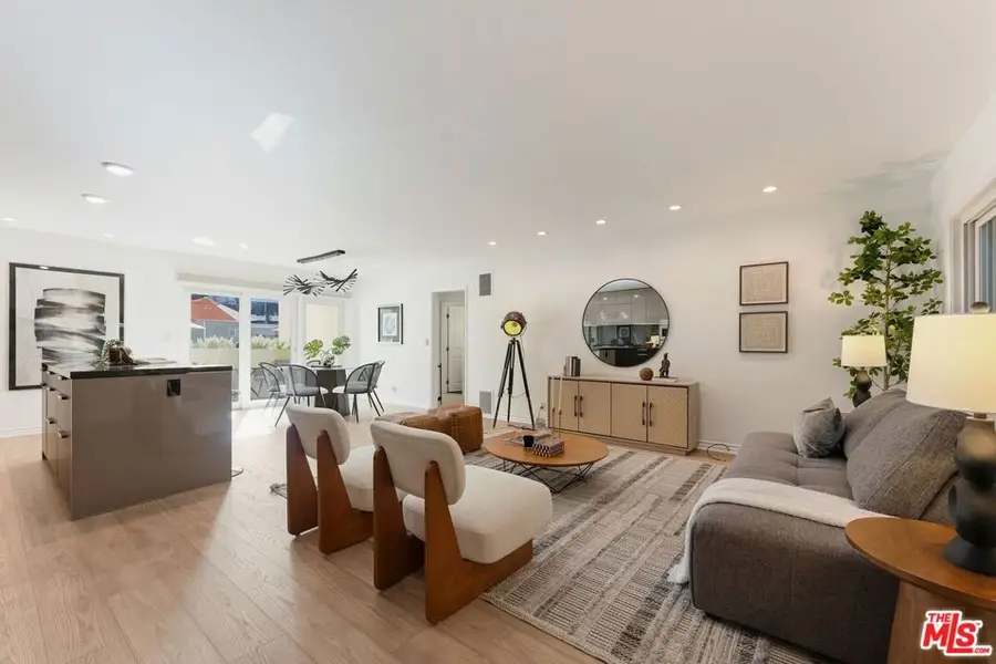 1233 N Laurel Avenue #109, West Hollywood, CA 90046 - #3