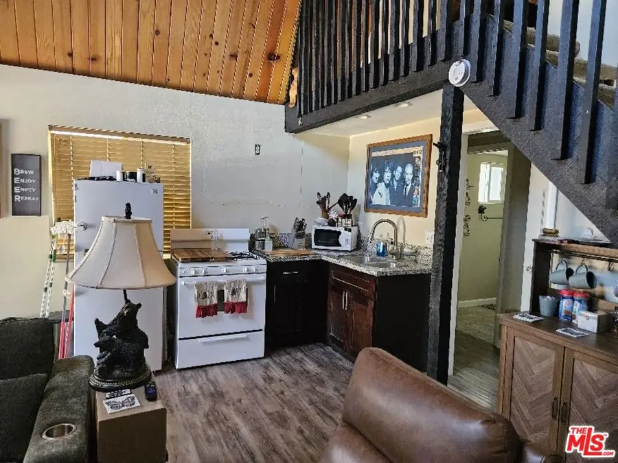 550 Pine Lane, Sugarloaf, CA 92386 - #2