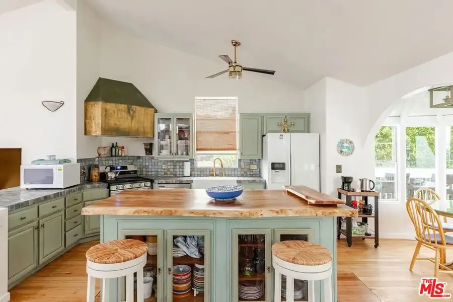 21625 Pacific Coast Highway, Malibu, CA 90265 - #2