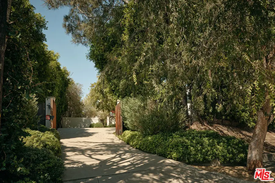 621 N Bonhill Road, Los Angeles, CA 90049 - #2