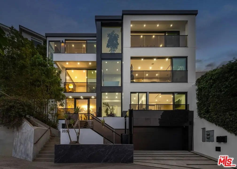 2033 Glencoe Way, Los Angeles, CA 90068 - #1
