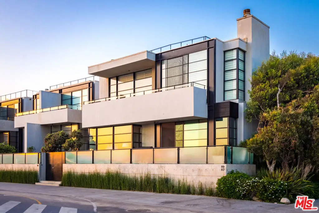 117 Ocean Front Walk, Venice, CA 90291 - #1