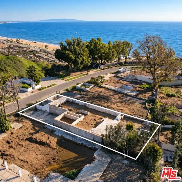 327 N Grenola Street, Pacific Palisades, CA 90272 - #1