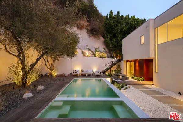 1700 Queens Court, Los Angeles, CA 90069