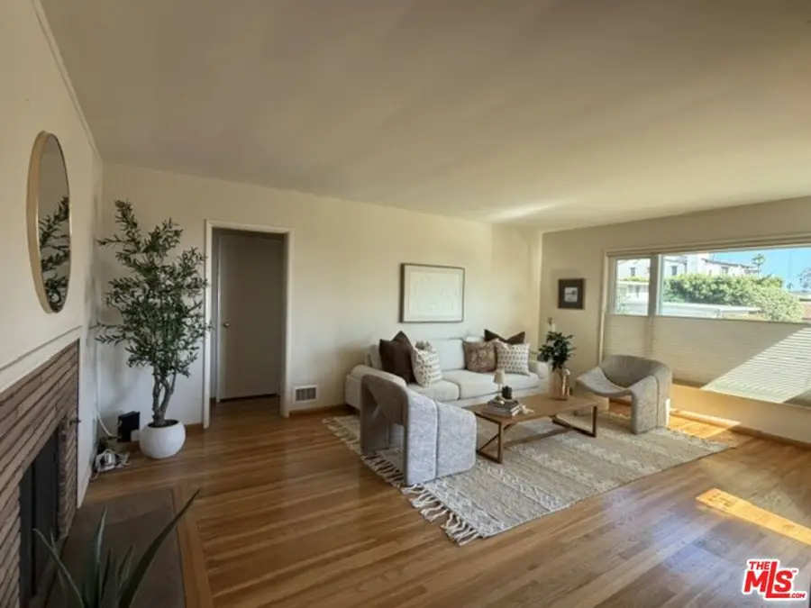 12207 Palms Boulevard, Los Angeles, CA 90066 - #3