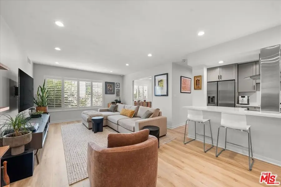 1045 N Kings Road #204, West Hollywood, CA 90069 - #3