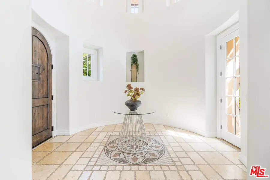 4131 Prado De Los Caballos, Calabasas, CA 91302 - #2