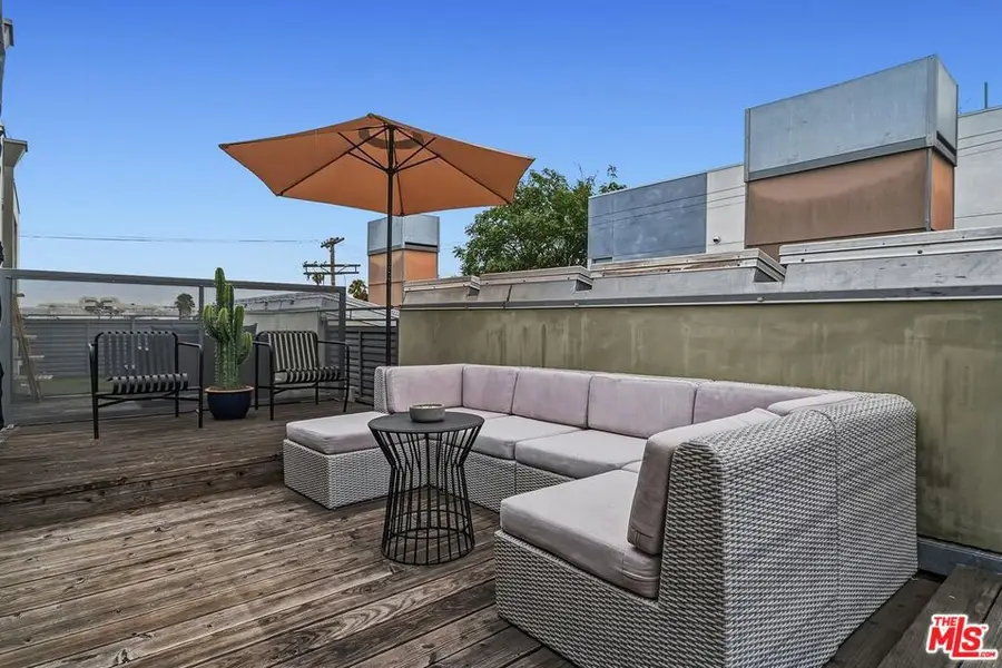 5806 Waring Avenue #14, Los Angeles, CA 90038 - #3