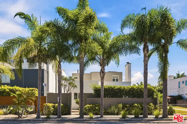 722 California Avenue, Venice, CA 90291