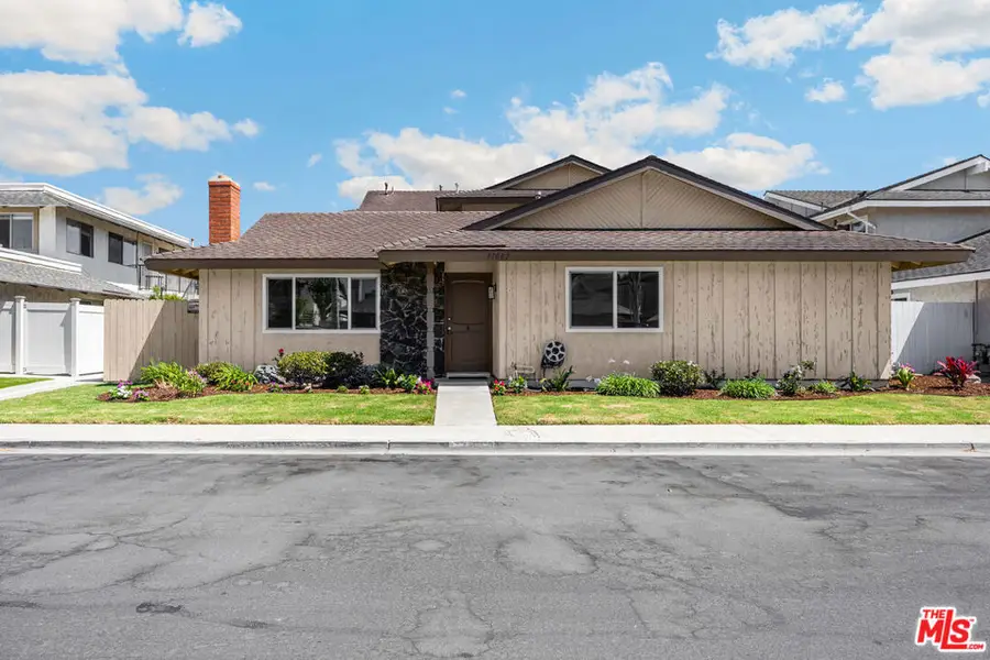 17082 Evergreen Circle, Huntington Beach, CA 92647 - #2