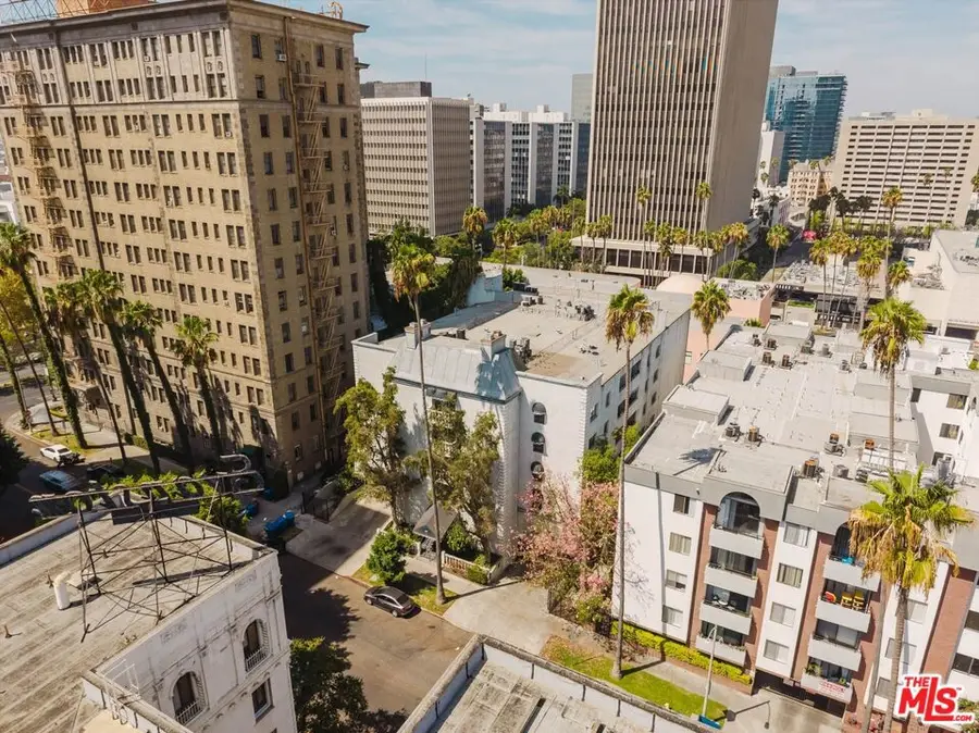 631 S Kenmore Avenue #303, Los Angeles, CA 90005 - #2