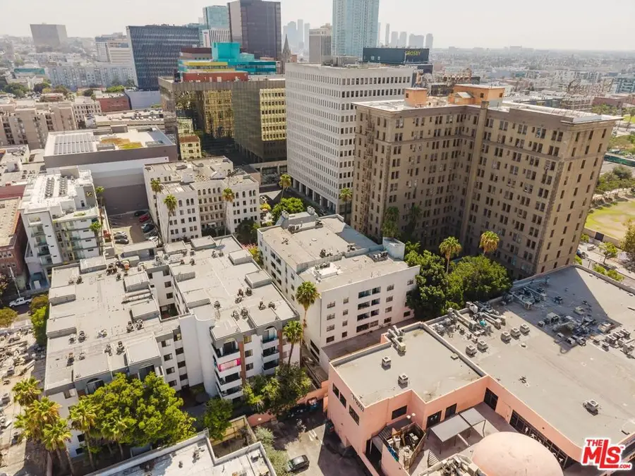 631 S Kenmore Avenue #303, Los Angeles, CA 90005 - #3