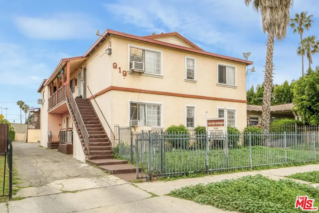 917 N Ardmore Avenue, Los Angeles, CA 90029 - #1