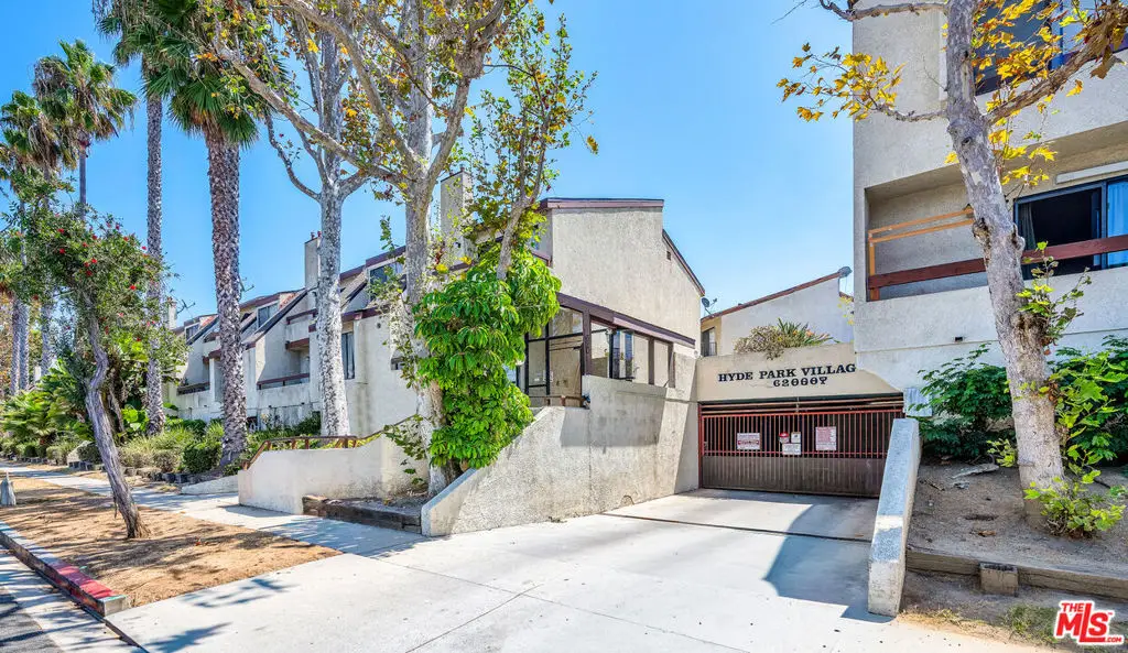 620 W Hyde Park Boulevard #111, Inglewood, CA 90302 - #1
