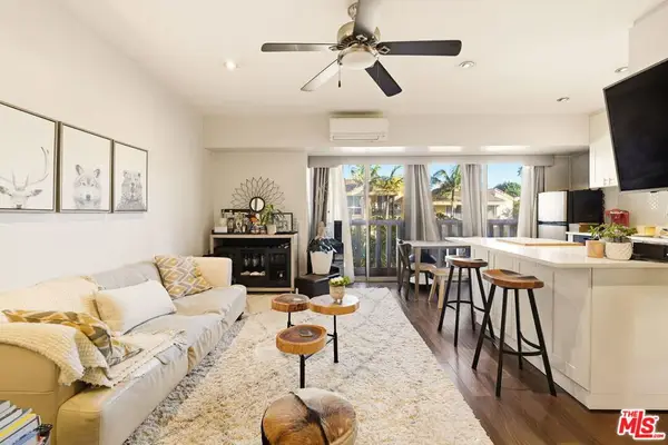 999 N Doheny Drive #104, West Hollywood, CA 90069
