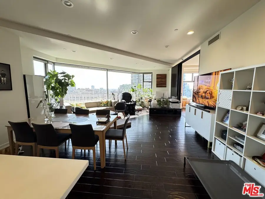 801 S Grand Avenue #1507, Los Angeles, CA 90017 - #2