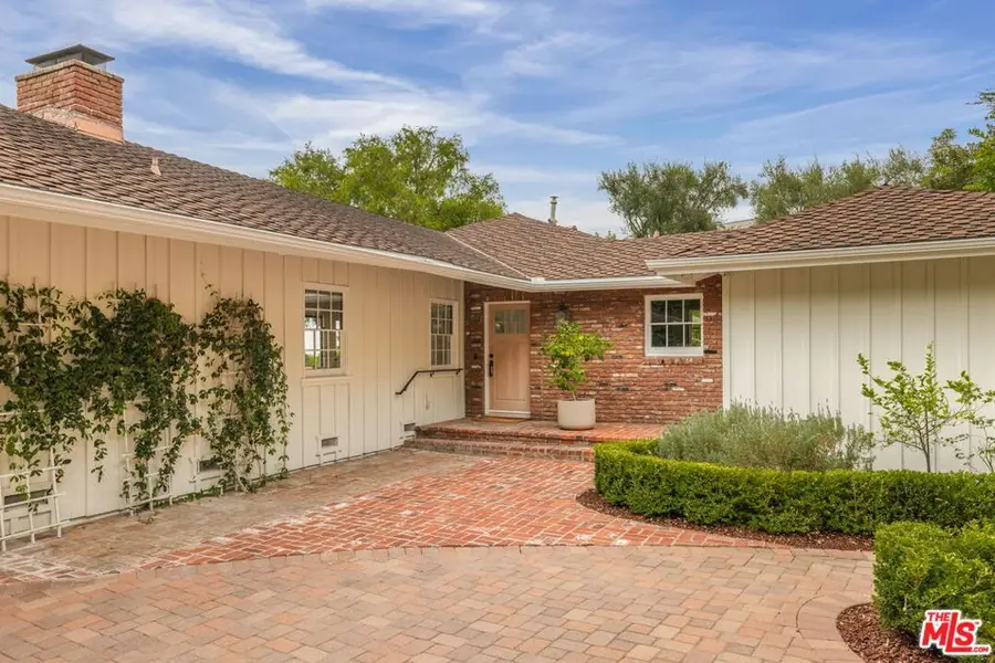 3971 Royal Oak Place, Encino, CA 91436 - #3