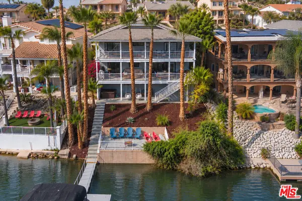 30092 Clear Water Drive, Canyon Lake, CA 92587