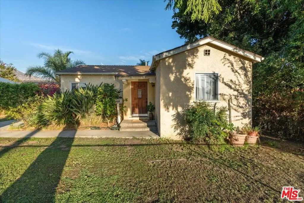 2548 Casitas Avenue, Altadena, CA 91001 - #1