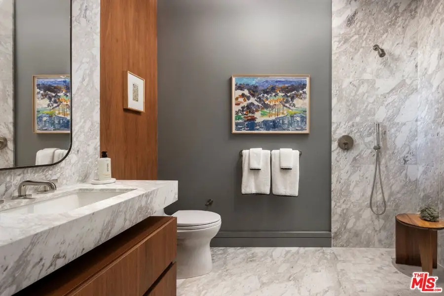 211 W Elm Court #14C, Los Angeles, CA 90067 - #3