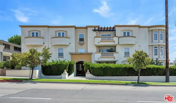 4832 Whitsett Avenue #202, Valley Village, CA 91607