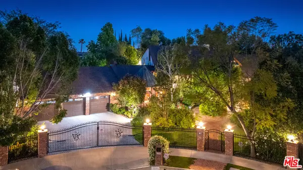 5340 Calvin Avenue, Tarzana, CA 91356
