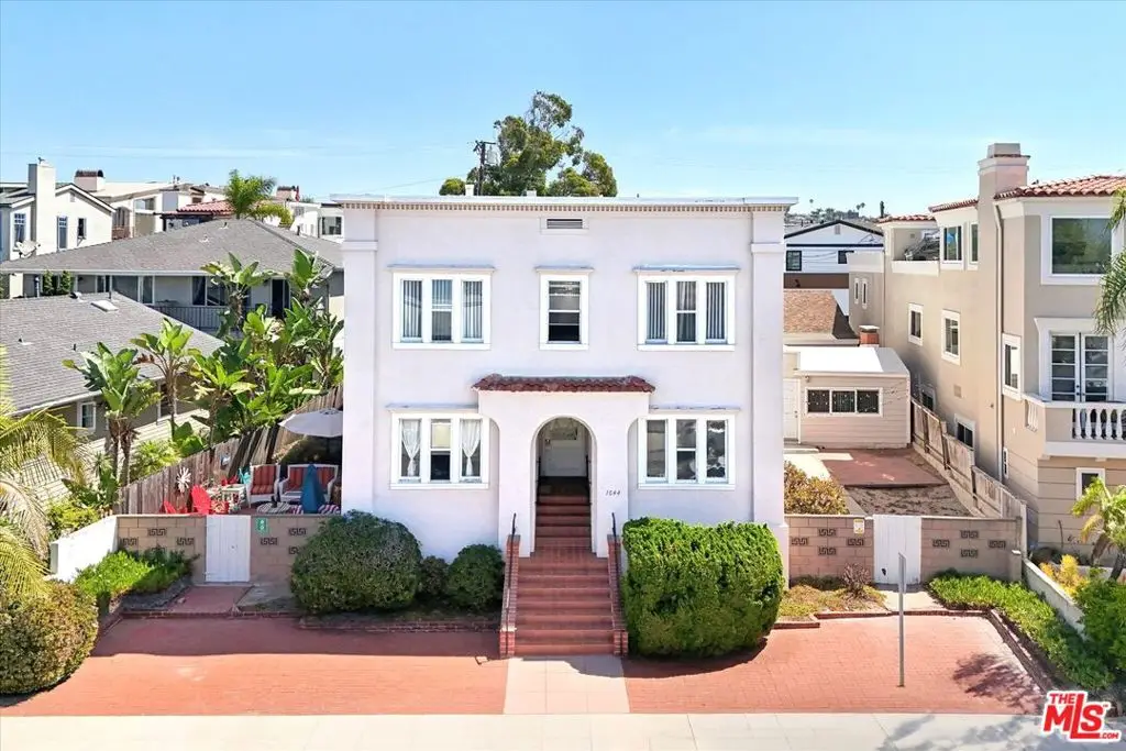 1644 Monterey Boulevard, Hermosa Beach, CA 90254 - #1