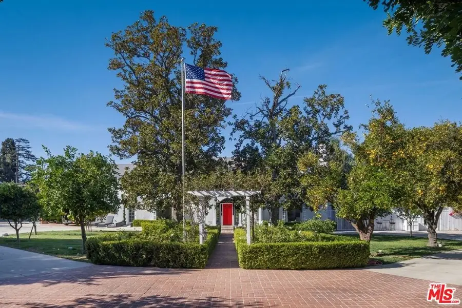 17503 Rancho Street, Encino, CA 91316 - #2