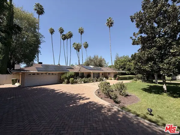 5429 Corbin Avenue, Los Angeles, CA 91356