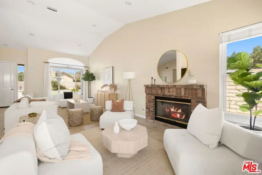 2682 Santa Ynez Avenue, Simi Valley, CA 93063 - #3
