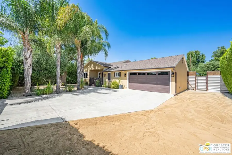 13435 Erwin Street, Valley Glen, CA 91401 - #2