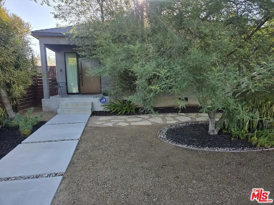 3558 S Muirfield Road, Los Angeles, CA 90016 - #2