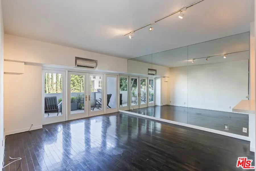 1155 N La Cienega Boulevard #110, West Hollywood, CA 90069 - #3