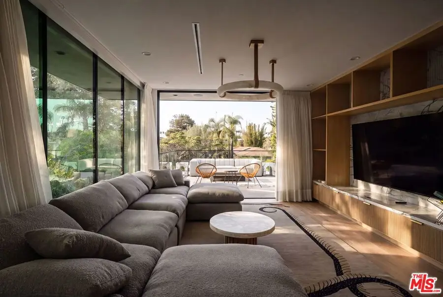 738 Palms Boulevard, Venice, CA 90291 - #2