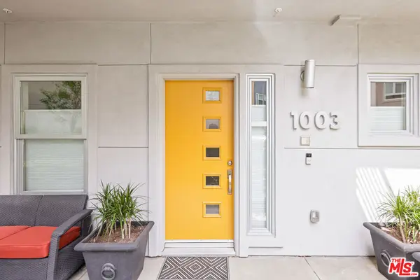 2753 Waverly Drive #1003, Los Angeles, CA 90039