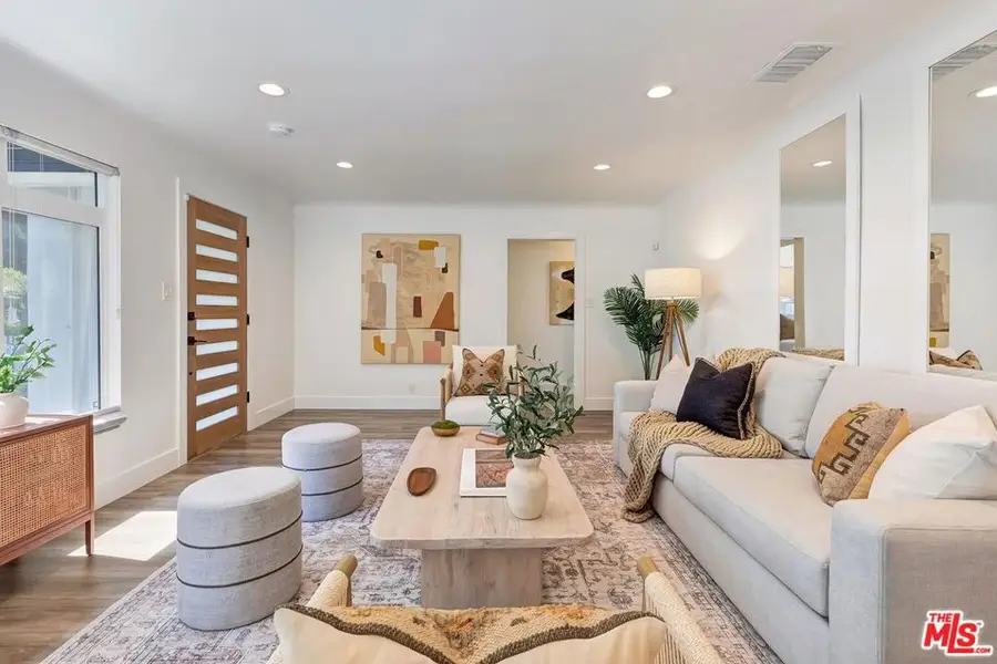 3037 Delaware Avenue, Santa Monica, CA 90404 - #3