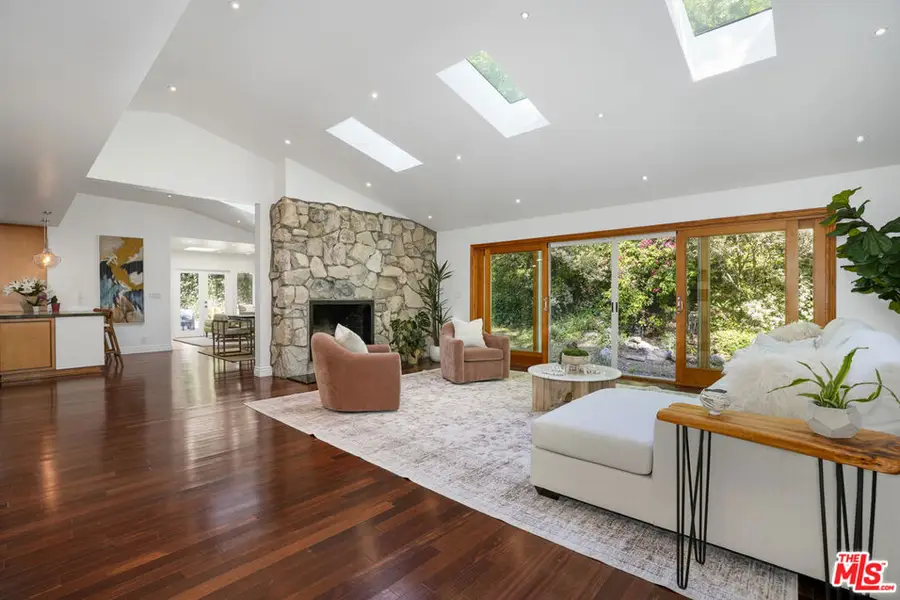 3452 Mandeville Canyon Road, Los Angeles, CA 90049 - #2