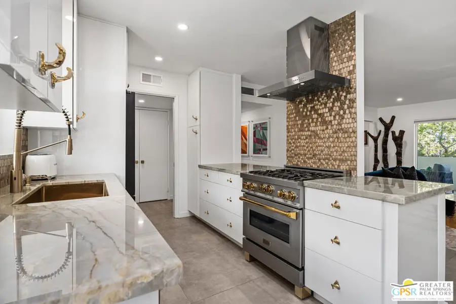 2300 S Palm Canyon Drive #31, Palm Springs, CA 92264 - #3