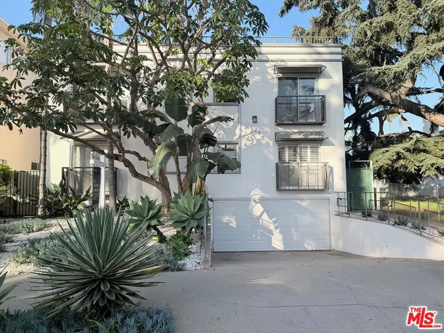 924 5th Street #10, Santa Monica, CA 90403 - #2