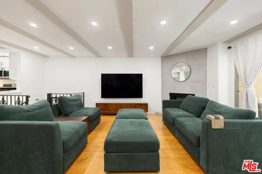 1209 Larrabee Street #4, West Hollywood, CA 90069 - #3