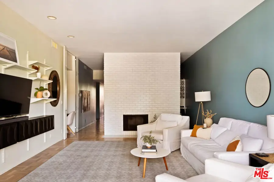 141 S Linden Drive #204, Beverly Hills, CA 90212 - #3