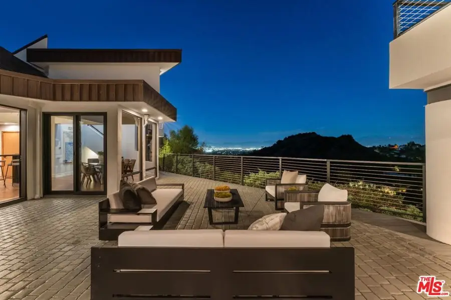 3372 Longridge Terrace, Sherman Oaks, CA 91423 - #2